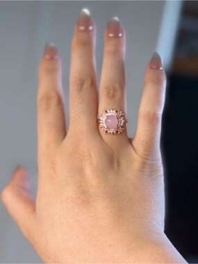 Rose Gold Pink Gemstone Halo Ring - Women's Fashion Ring